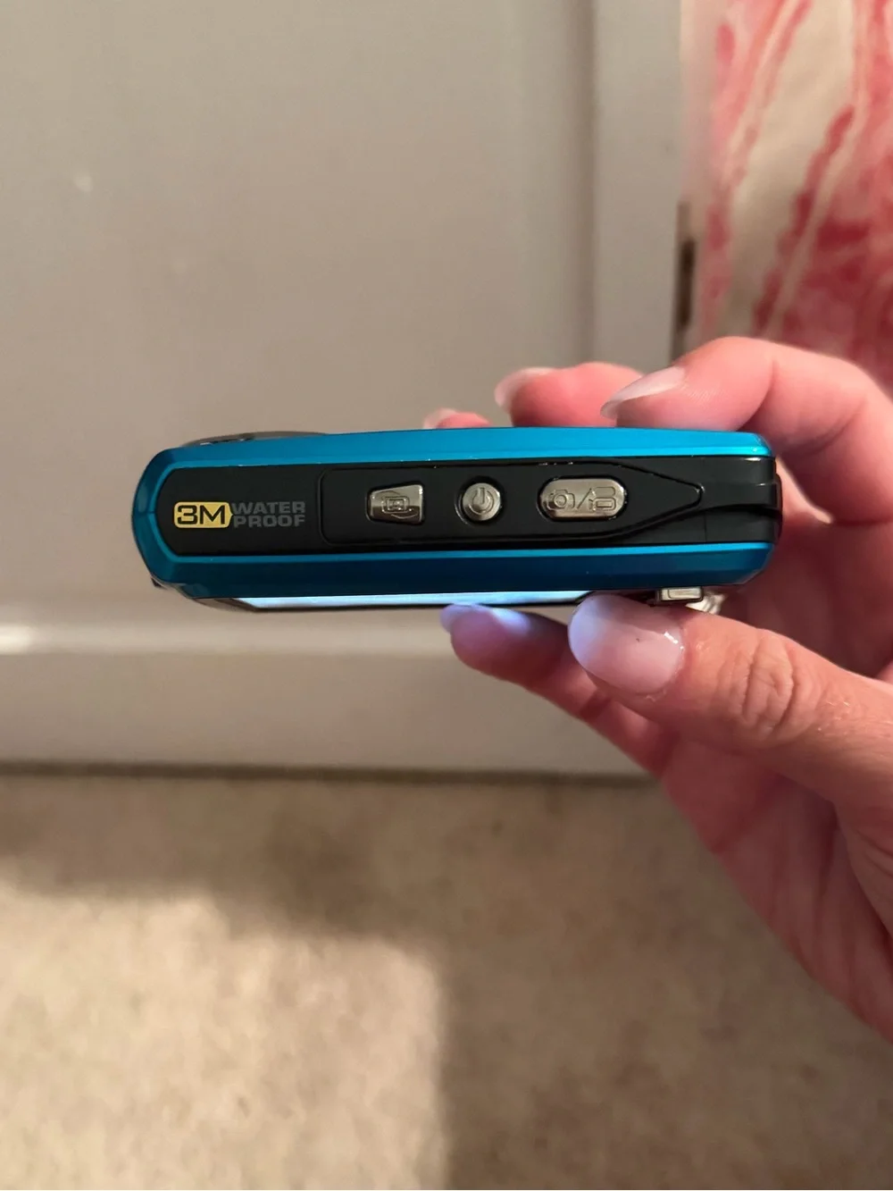 Vintage Polaroid Waterproof Compact Digital Camera in Teal Blue